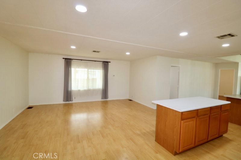 14055 Lake View Drive 14 Property Photo 29