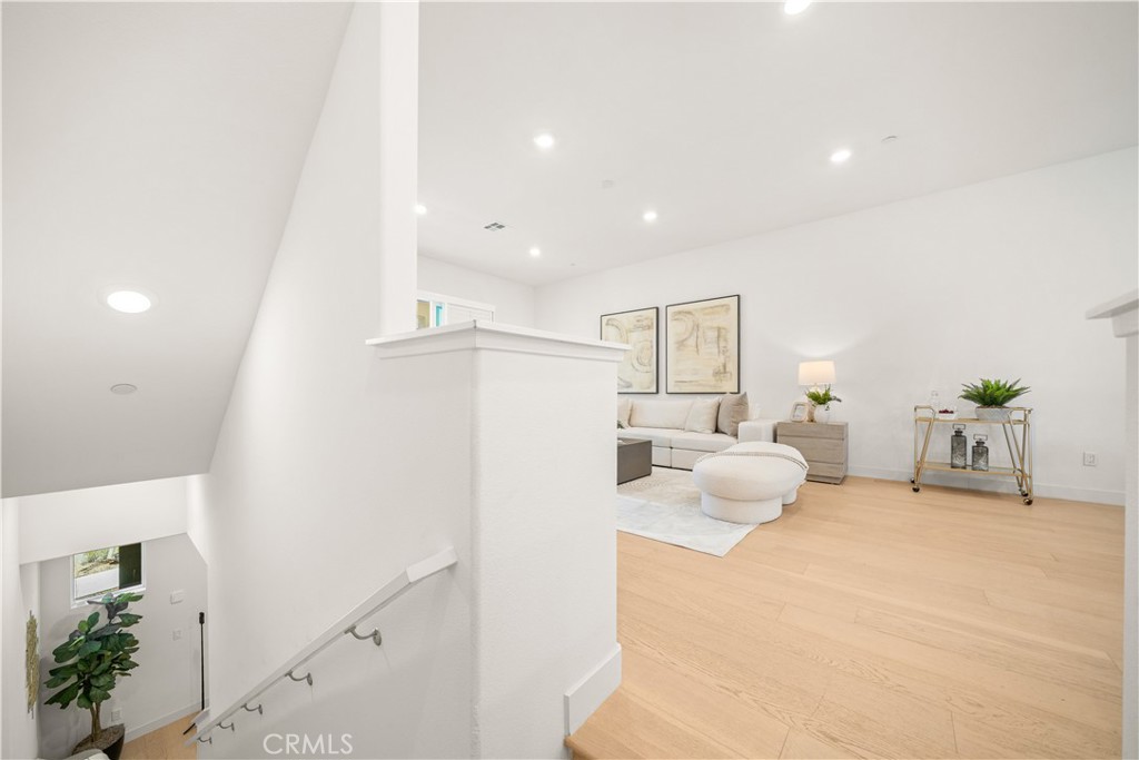 271 Lynx Property Photo 10