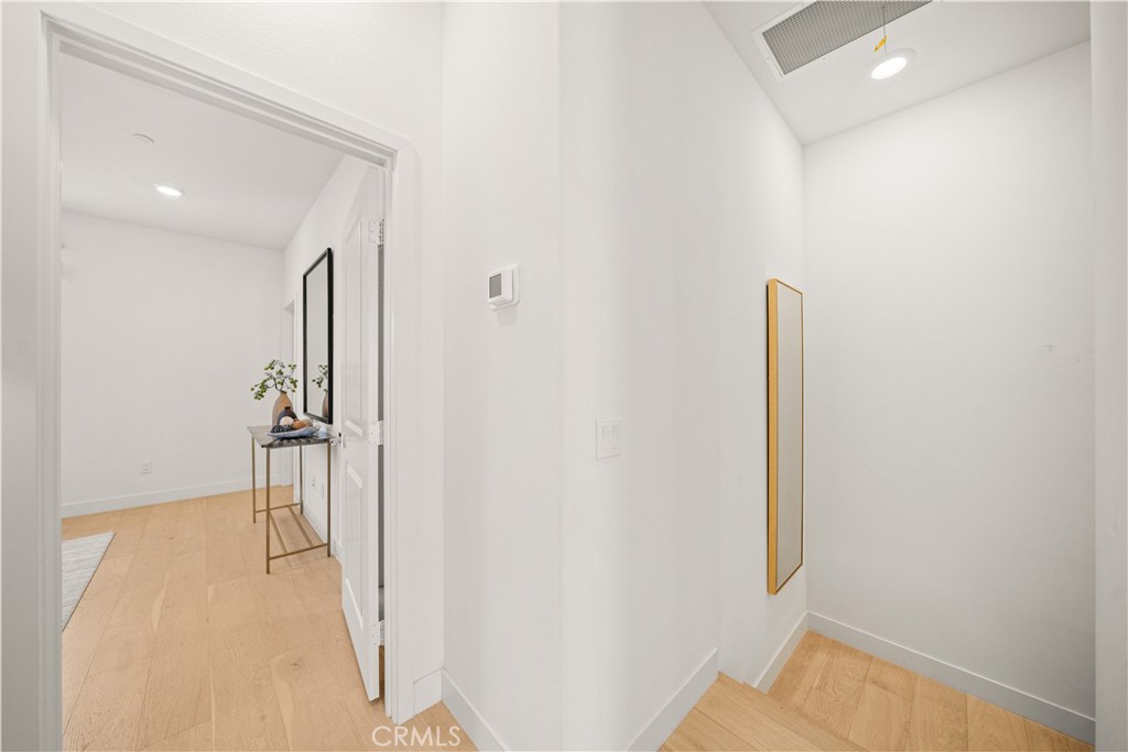 271 Lynx Property Photo 33