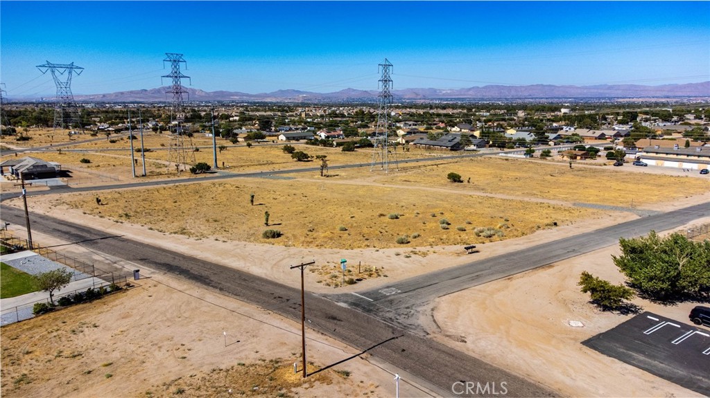 9751 Pyrite Avenue Property Photo 3