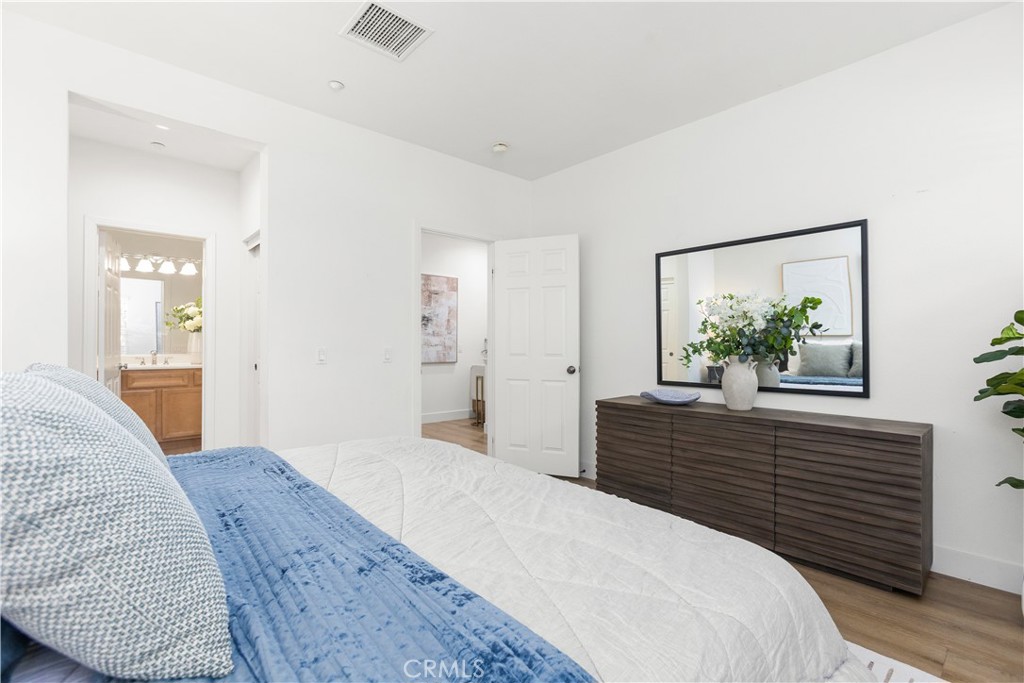 229 Dewdrop Property Photo 12