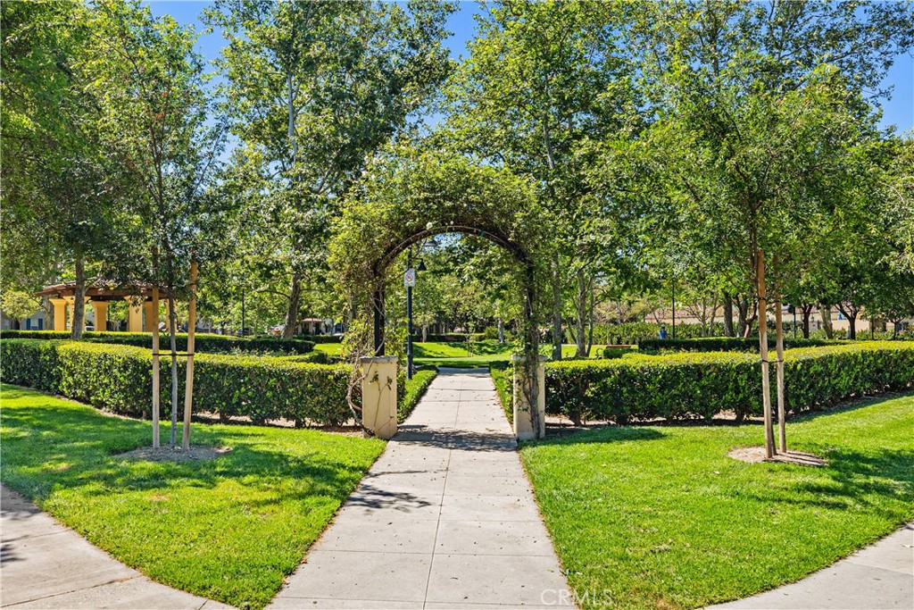229 Dewdrop Property Photo 29