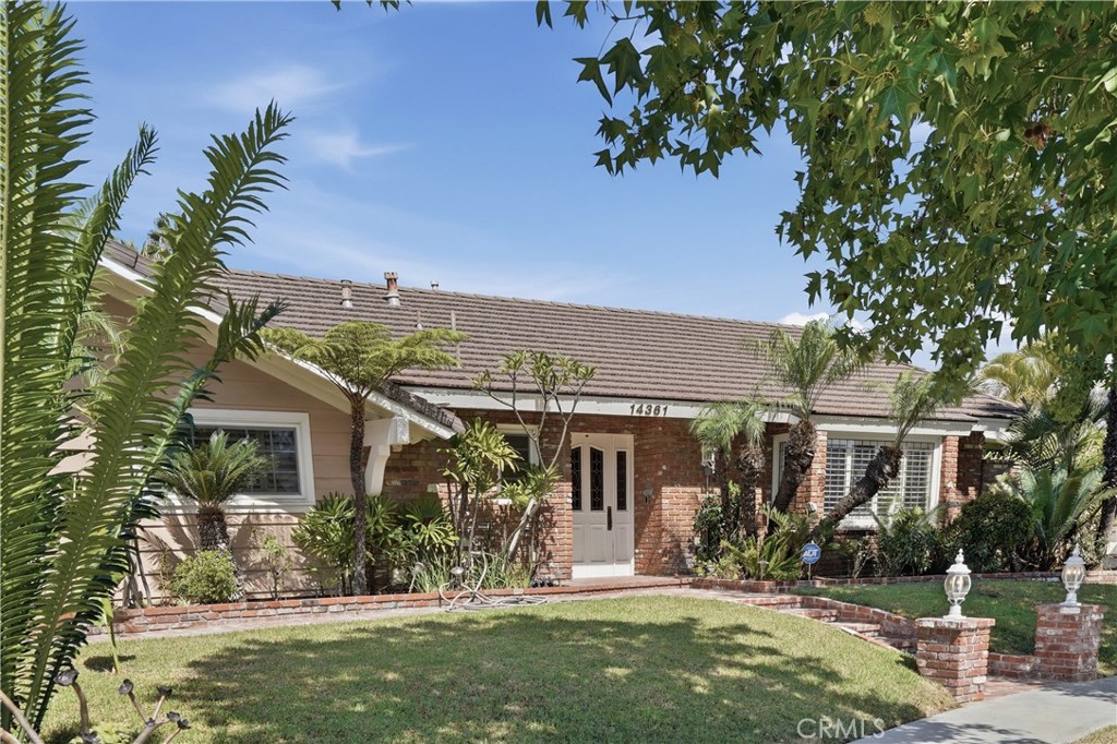 14361 Morton Street Property Photo 5