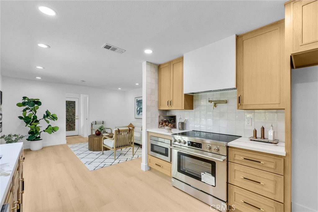 10091 Edye Property Photo 1