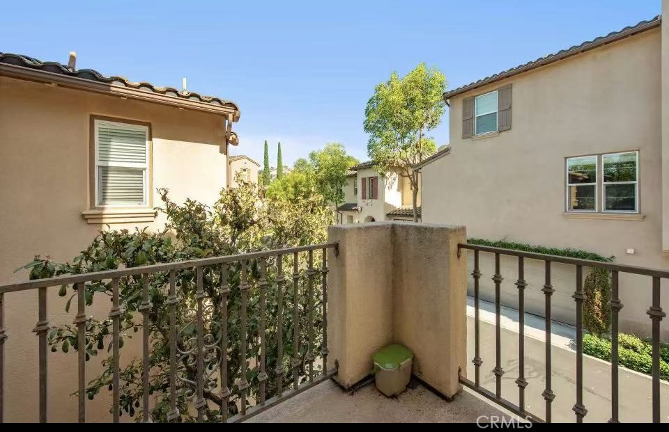 12 Tall Oak Property Photo 6