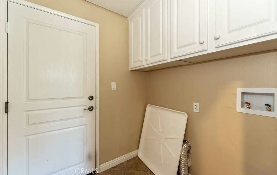 12 Tall Oak Property Photo 10