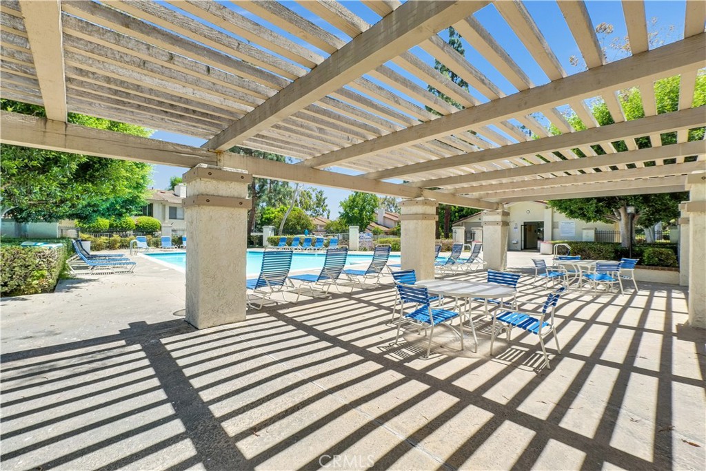 1000 Whitewater Property Photo 32