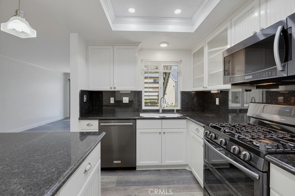 23411 Cambridge Property Photo 13