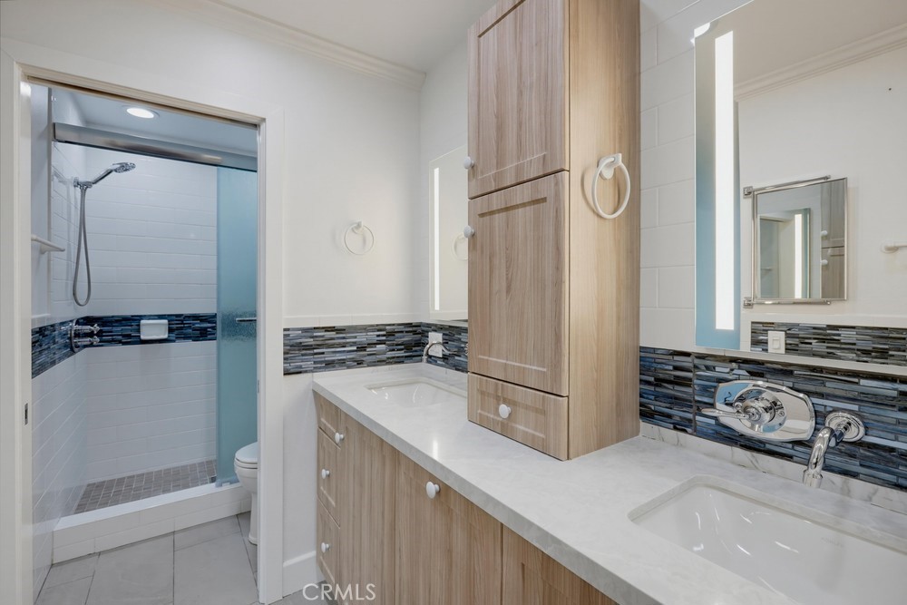 23411 Cambridge Property Photo 24