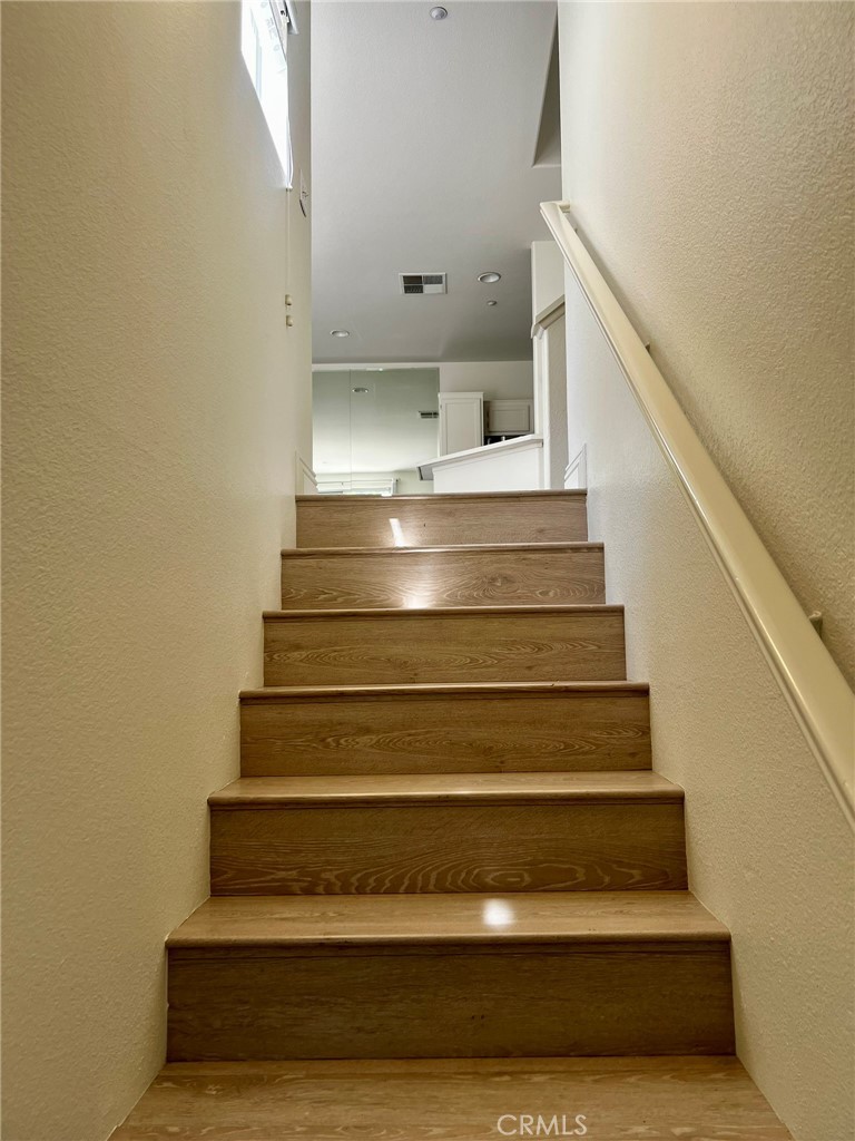 1805 Crescent Oak Property Photo 4
