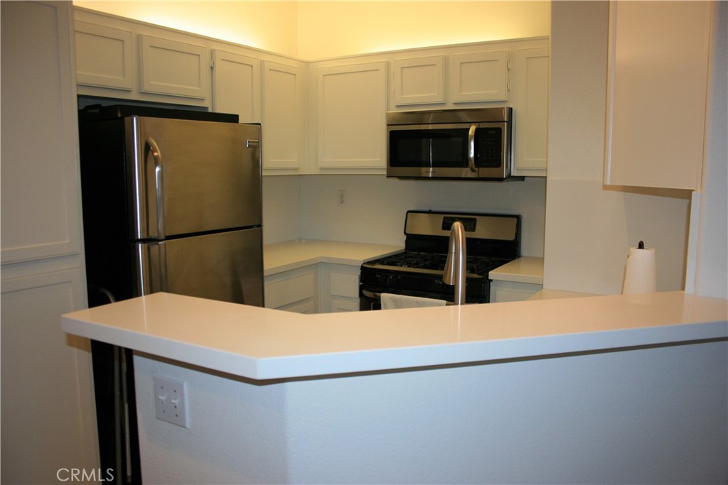 1805 Crescent Oak Property Photo 7