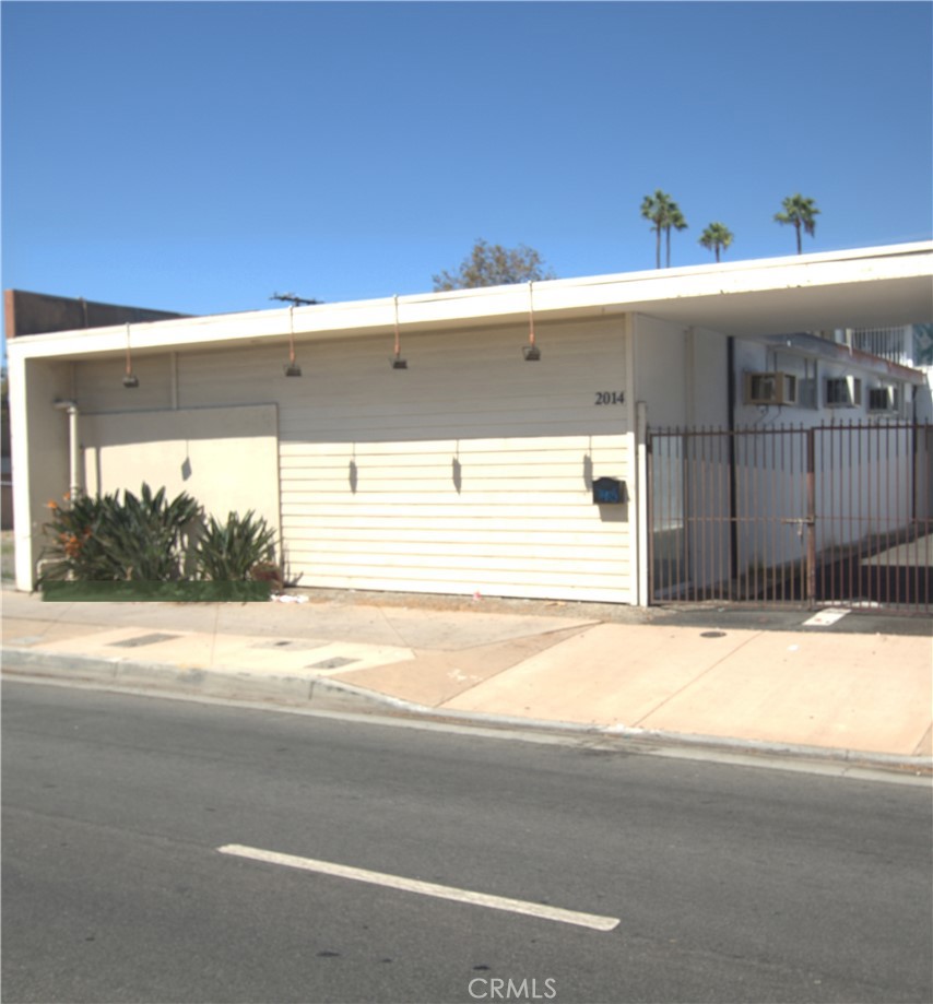 2014 S Main Property Photo 1