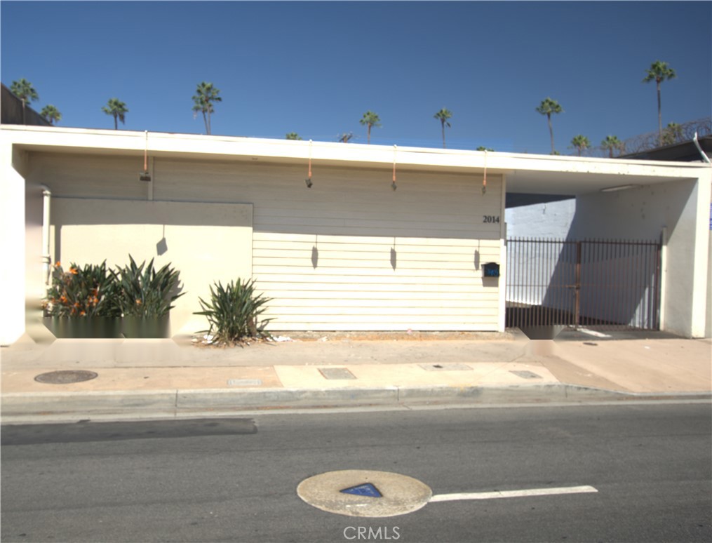 2014 S Main Property Photo 4
