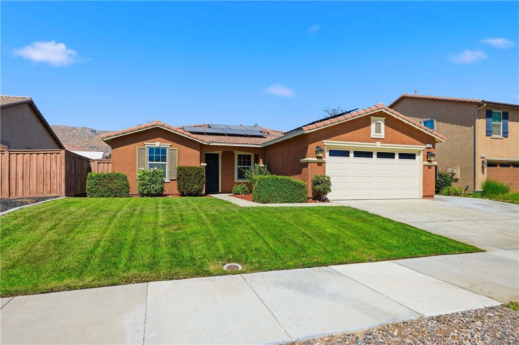 690 Julian Property Photo 1