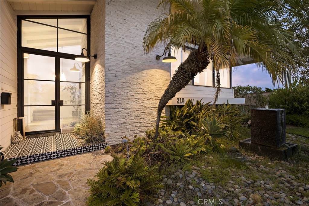 210 Monarch Bay Property Photo 4
