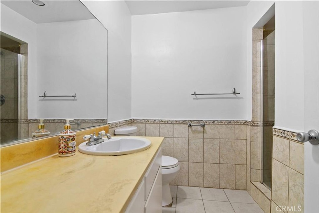 444 Obispo Avenue 3 Property Photo 10
