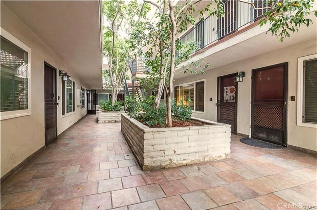 444 Obispo Avenue 3 Property Photo 13
