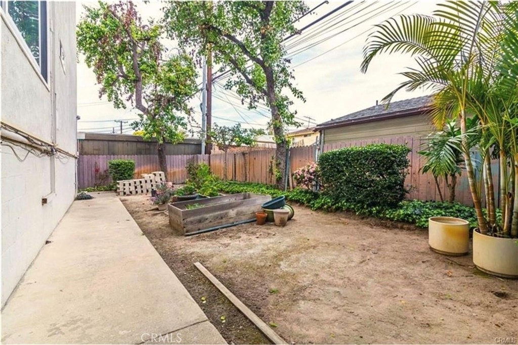 444 Obispo Avenue 3 Property Photo 15