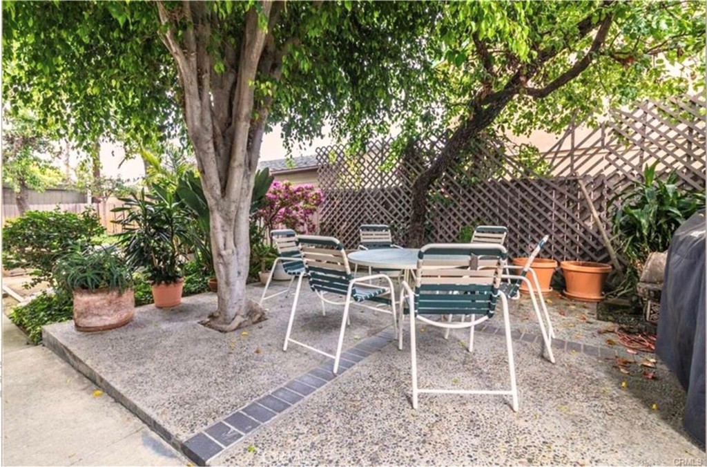 444 Obispo Avenue 3 Property Photo 16