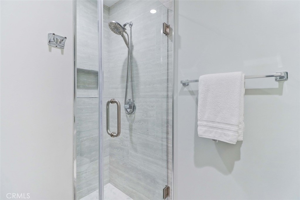2305 Via Puerta Property Photo 13