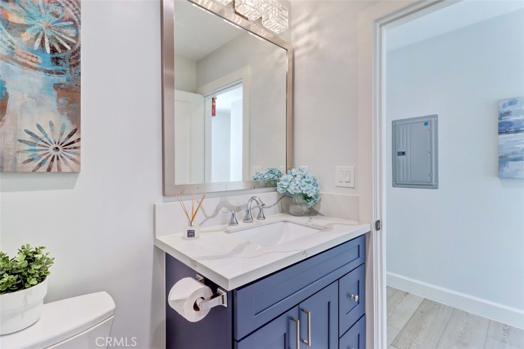 2305 Via Puerta Property Photo 14