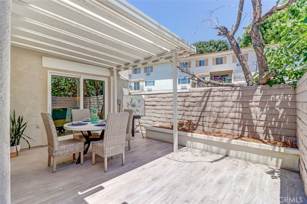 2305 Via Puerta Property Photo 17