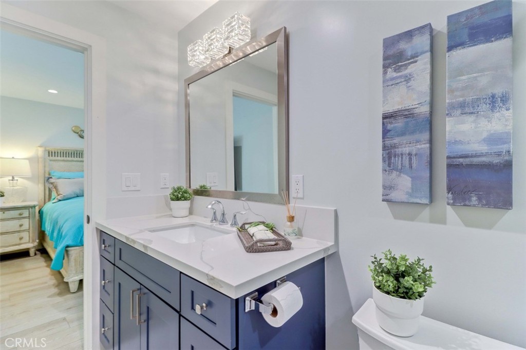 2305 Via Puerta Property Photo 20
