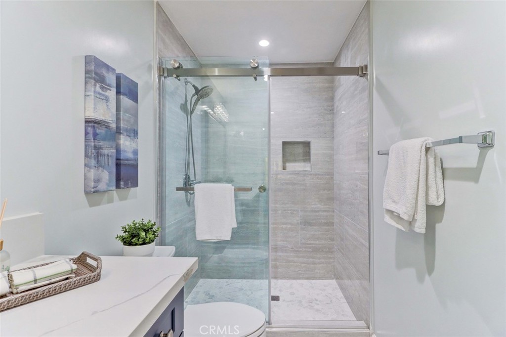 2305 Via Puerta Property Photo 21