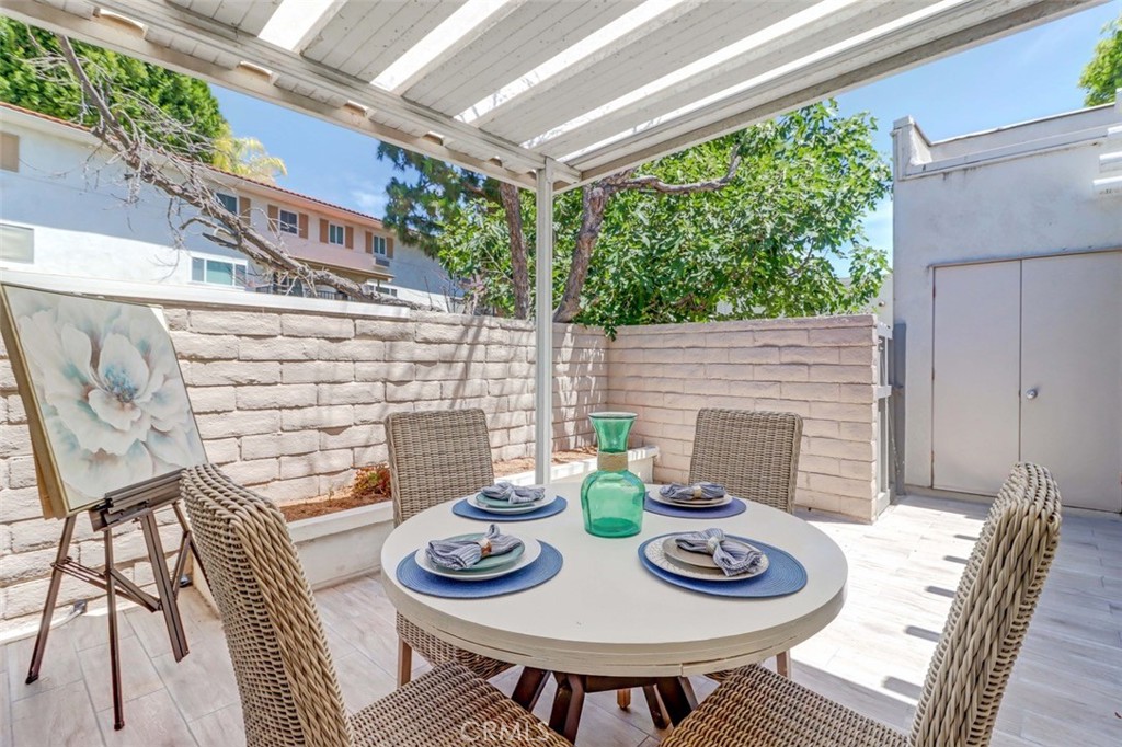 2305 Via Puerta Property Photo 22
