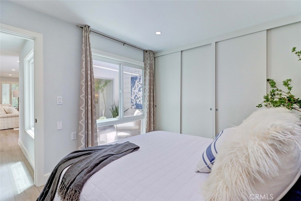 2305 Via Puerta Property Photo 30