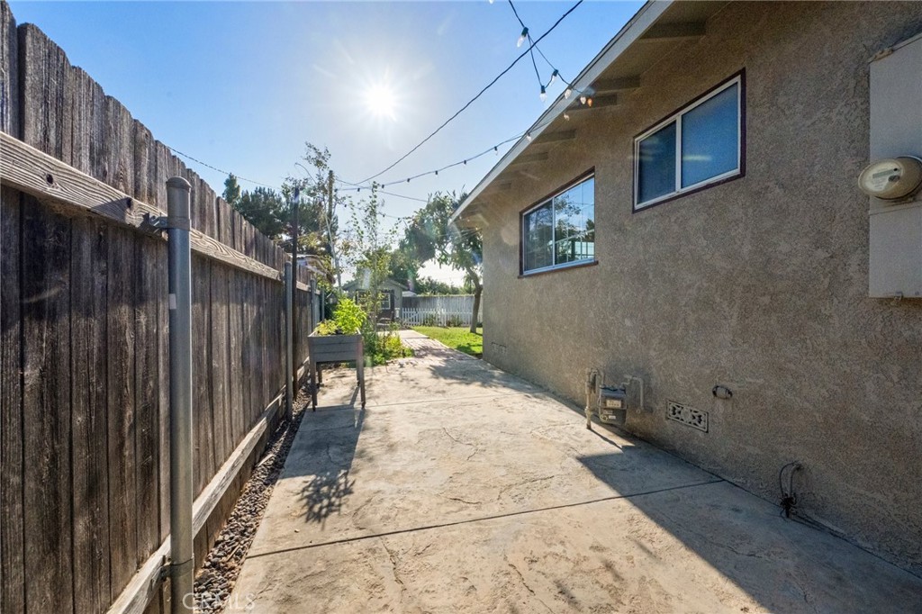 12237 Burgess Property Photo 17