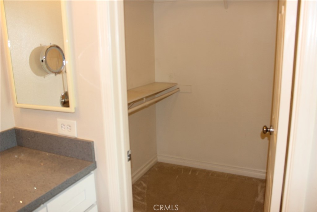 221 California Court Property Photo 12