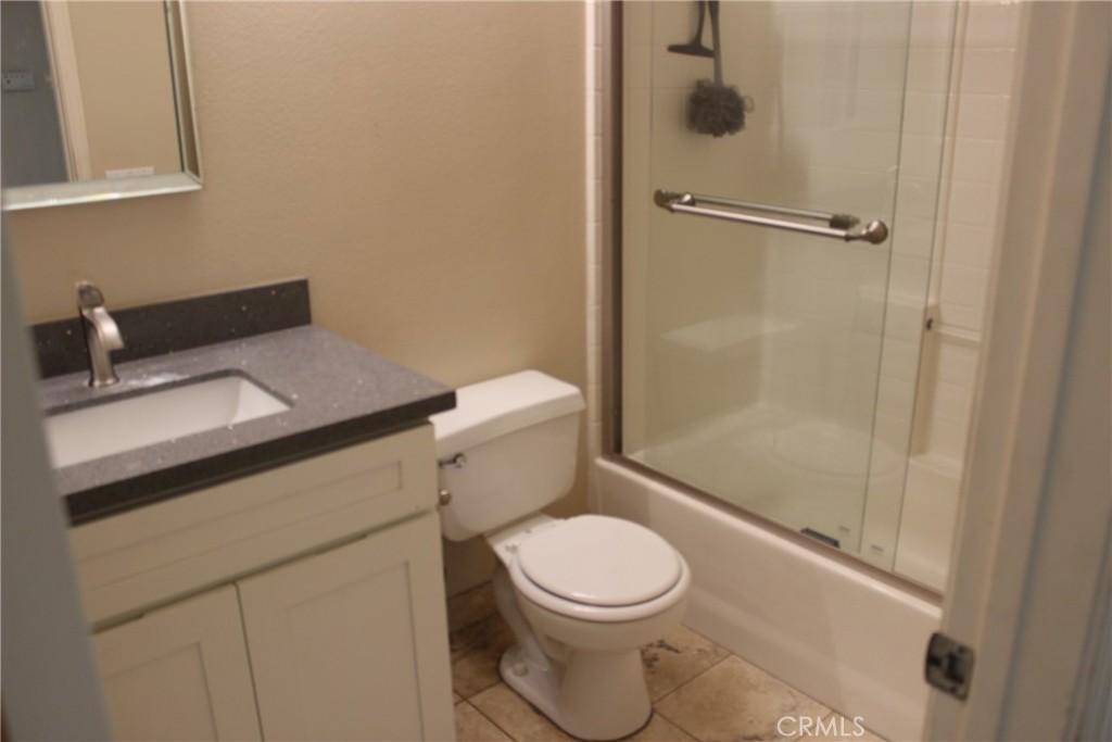 221 California Court Property Photo 13