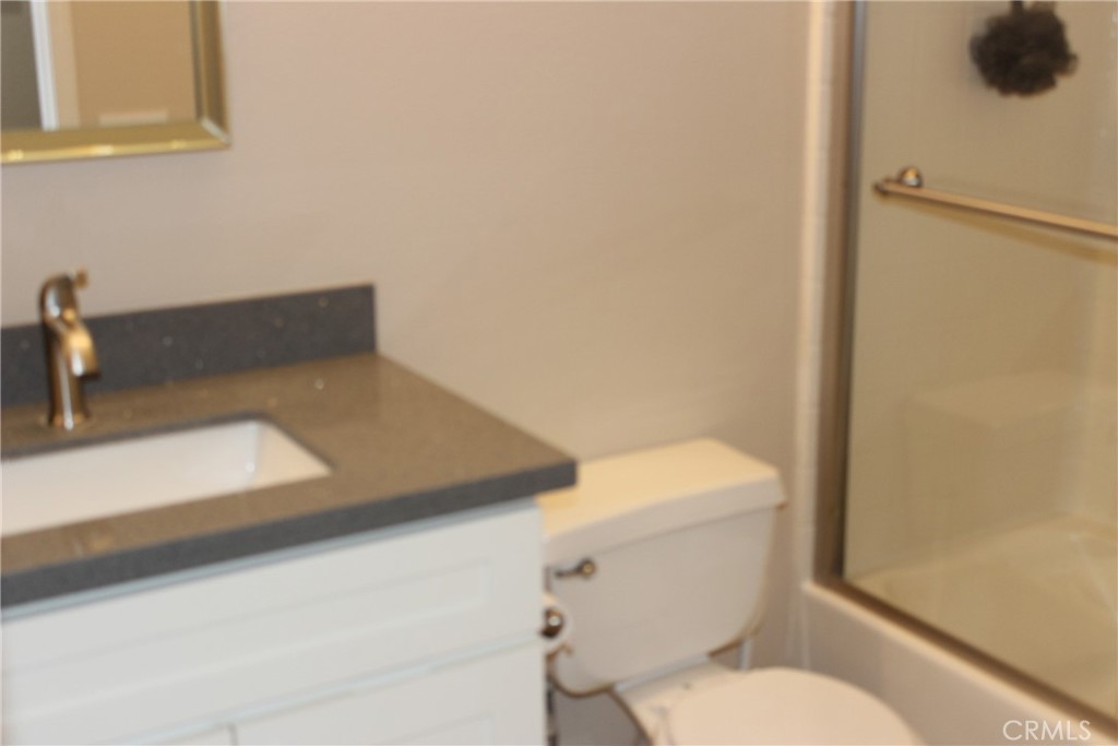 221 California Court Property Photo 16
