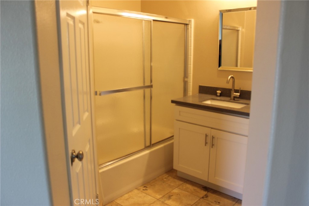 221 California Court Property Photo 25