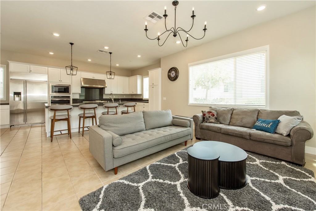 107 Pitch Property Photo 3