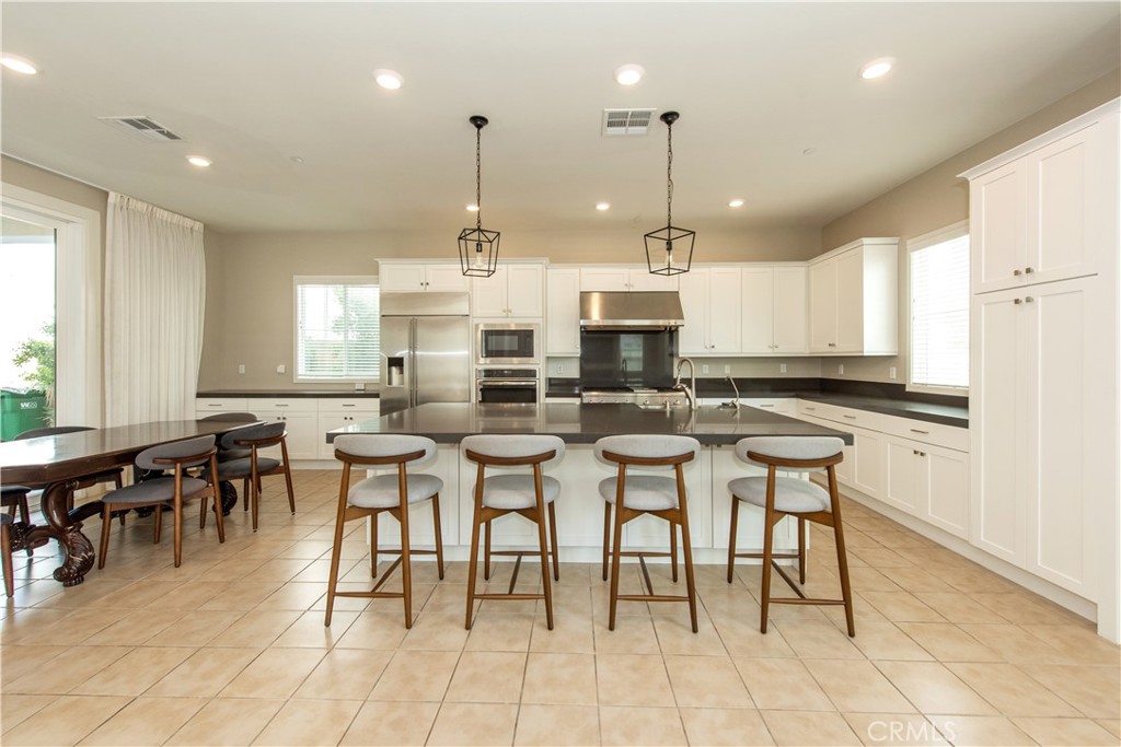 107 Pitch Property Photo 5