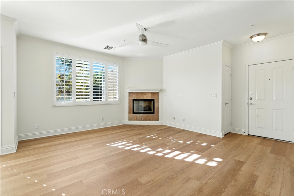 22681 Oakgrove 225 Property Photo 4