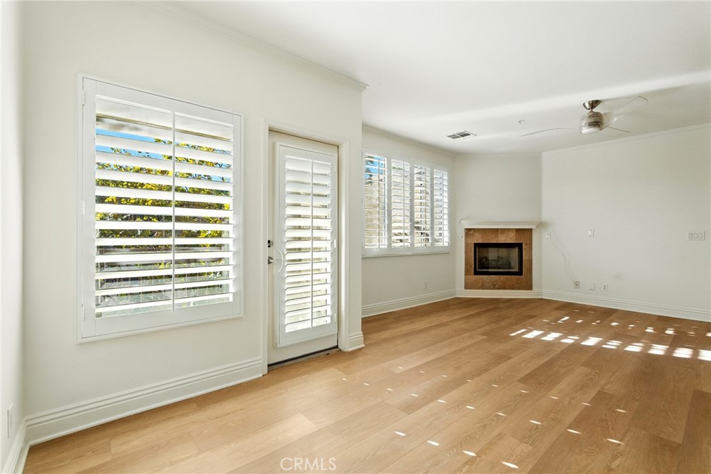 22681 Oakgrove 225 Property Photo 6