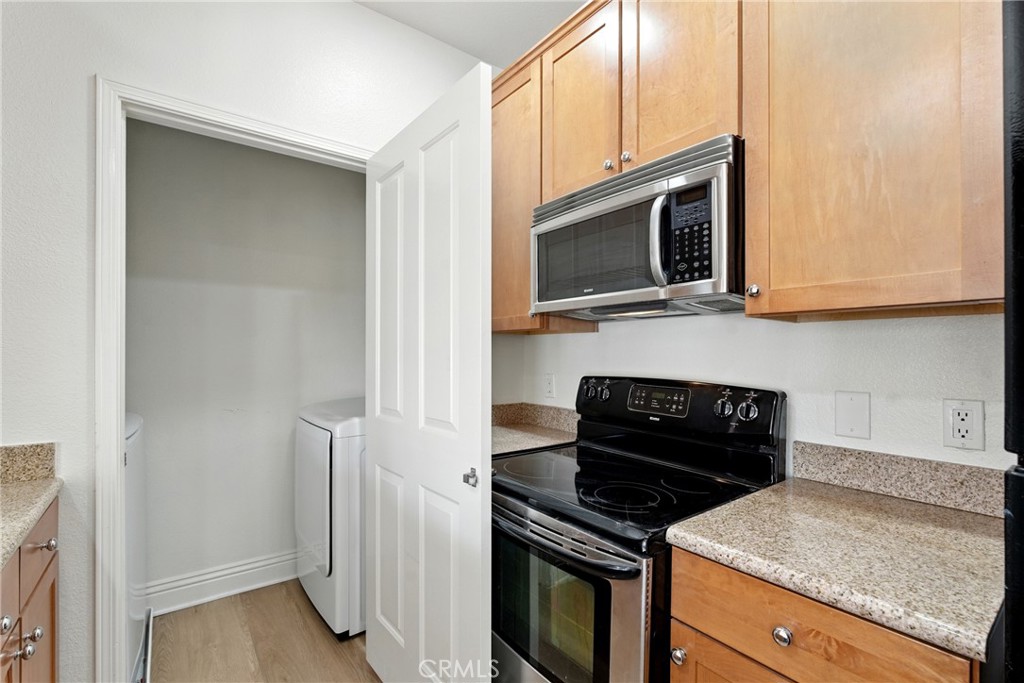 22681 Oakgrove 225 Property Photo 11