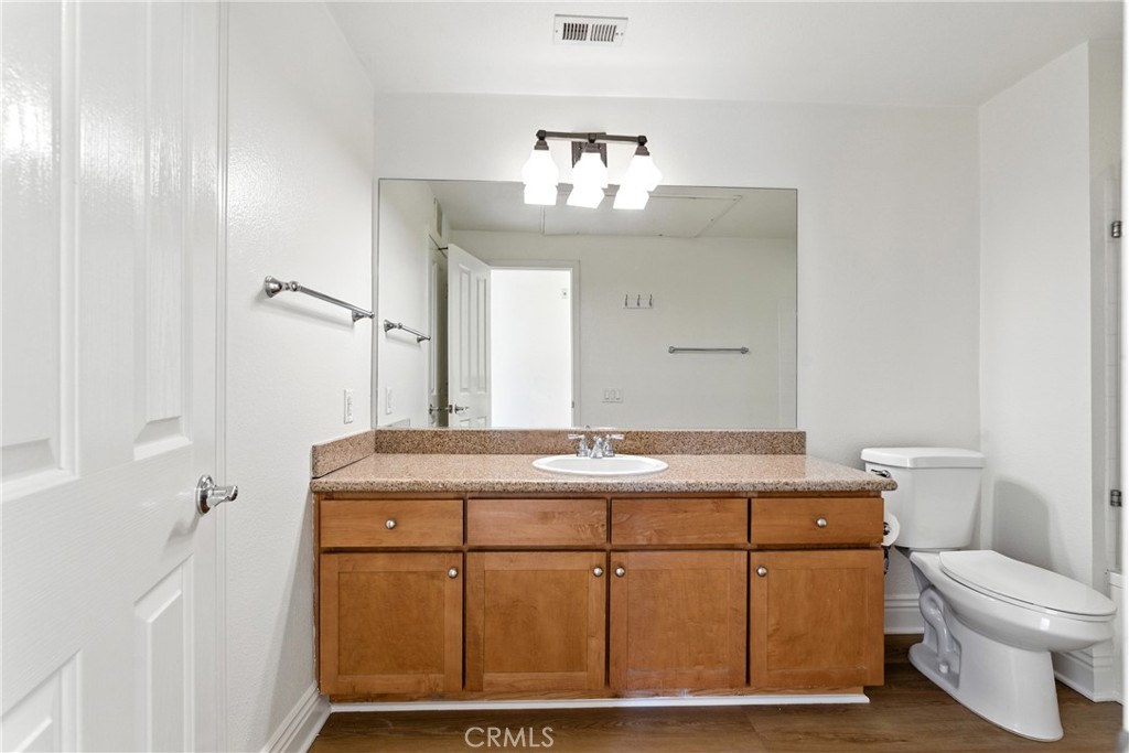 22681 Oakgrove 225 Property Photo 15