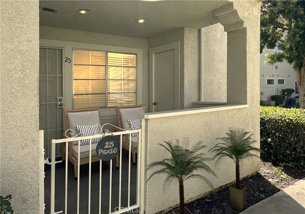 25 Picazo 103 Property Photo 1