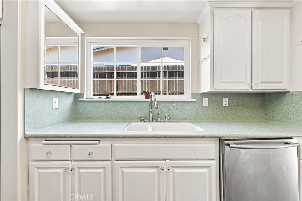 342 Ridgeway Property Photo 10