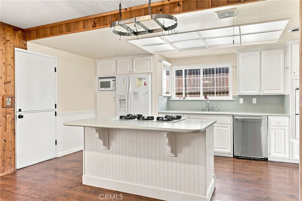 342 Ridgeway Property Photo 12