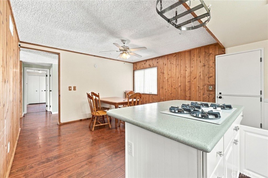 342 Ridgeway Property Photo 14