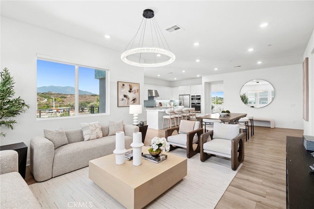 131 Sash Property Photo 1
