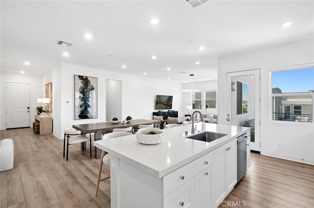 131 Sash Property Photo 10