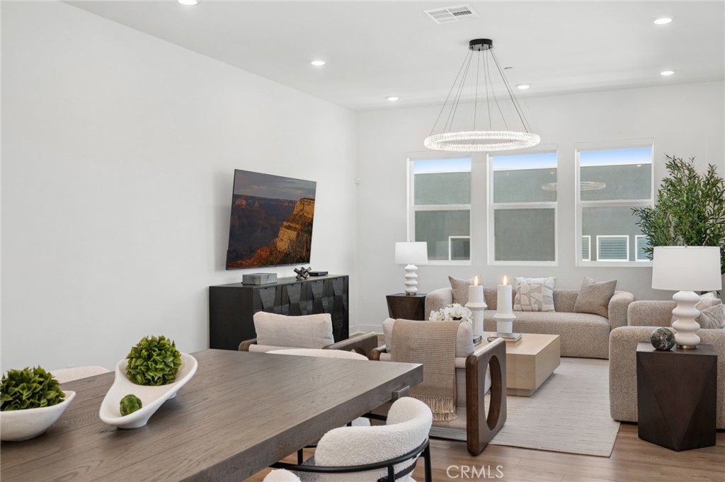 131 Sash Property Photo 15