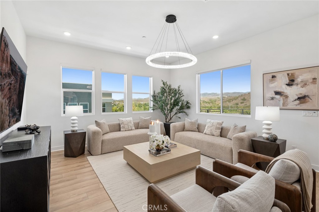 131 Sash Property Photo 17