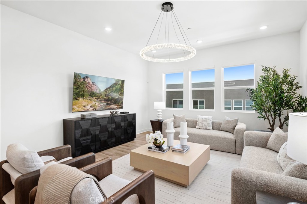 131 Sash Property Photo 18